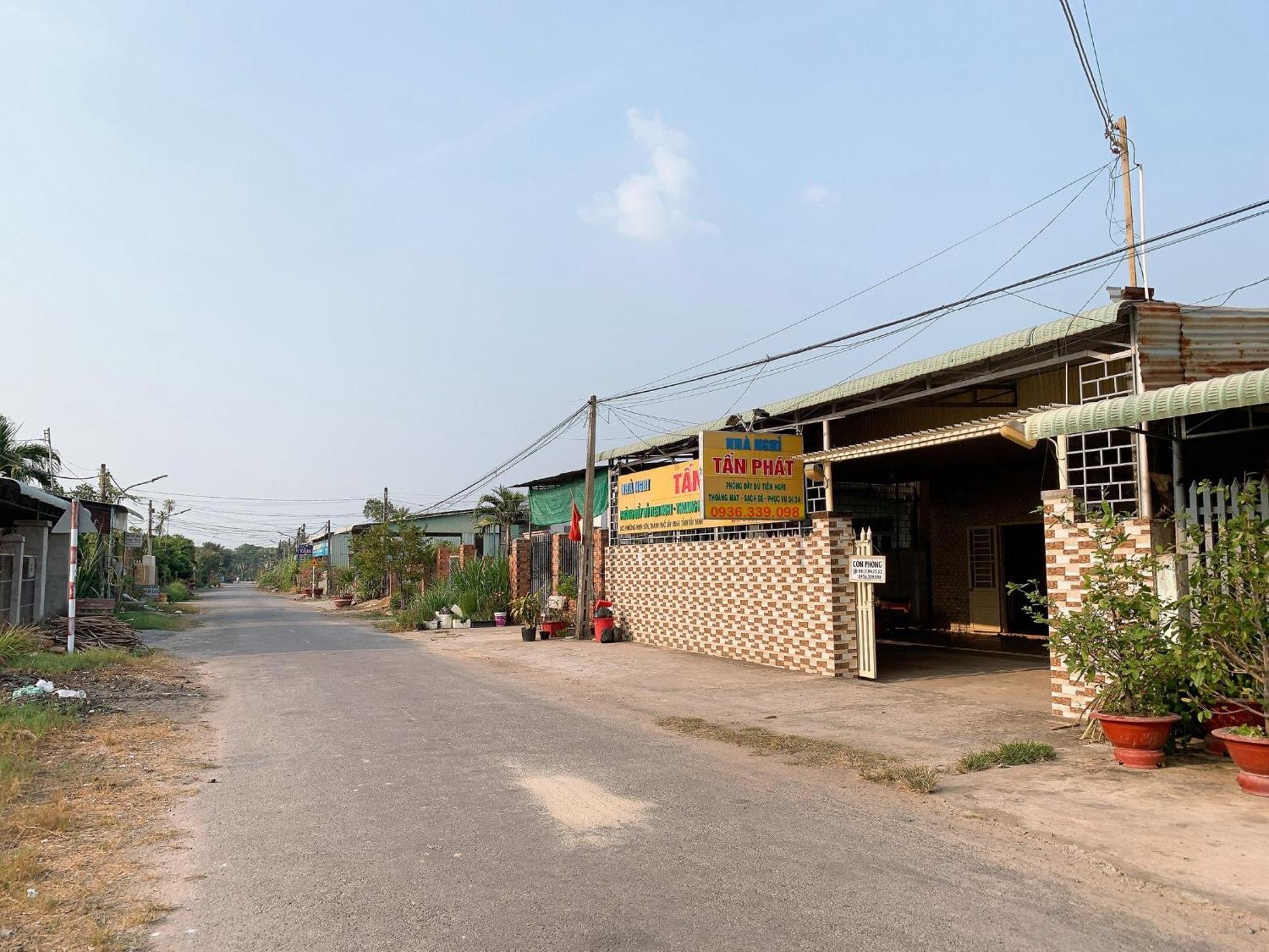 Hotel Nhà Nghỉ TáN PháT Ap Thanh Son Exterior foto