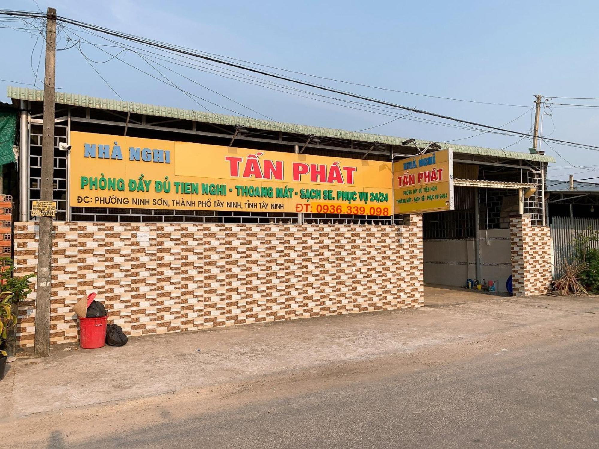 Hotel Nhà Nghỉ TáN PháT Ap Thanh Son Exterior foto